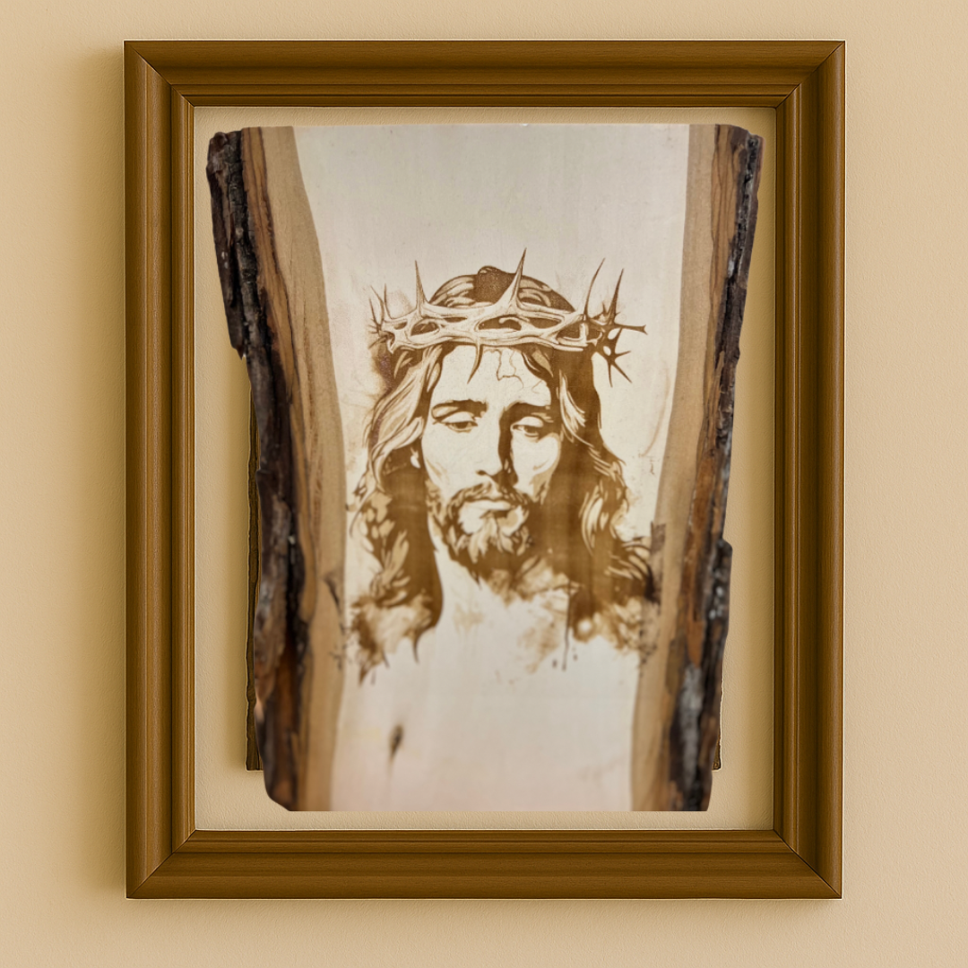 Jesús con Corona de Espinas - Grabado en Madera Natural